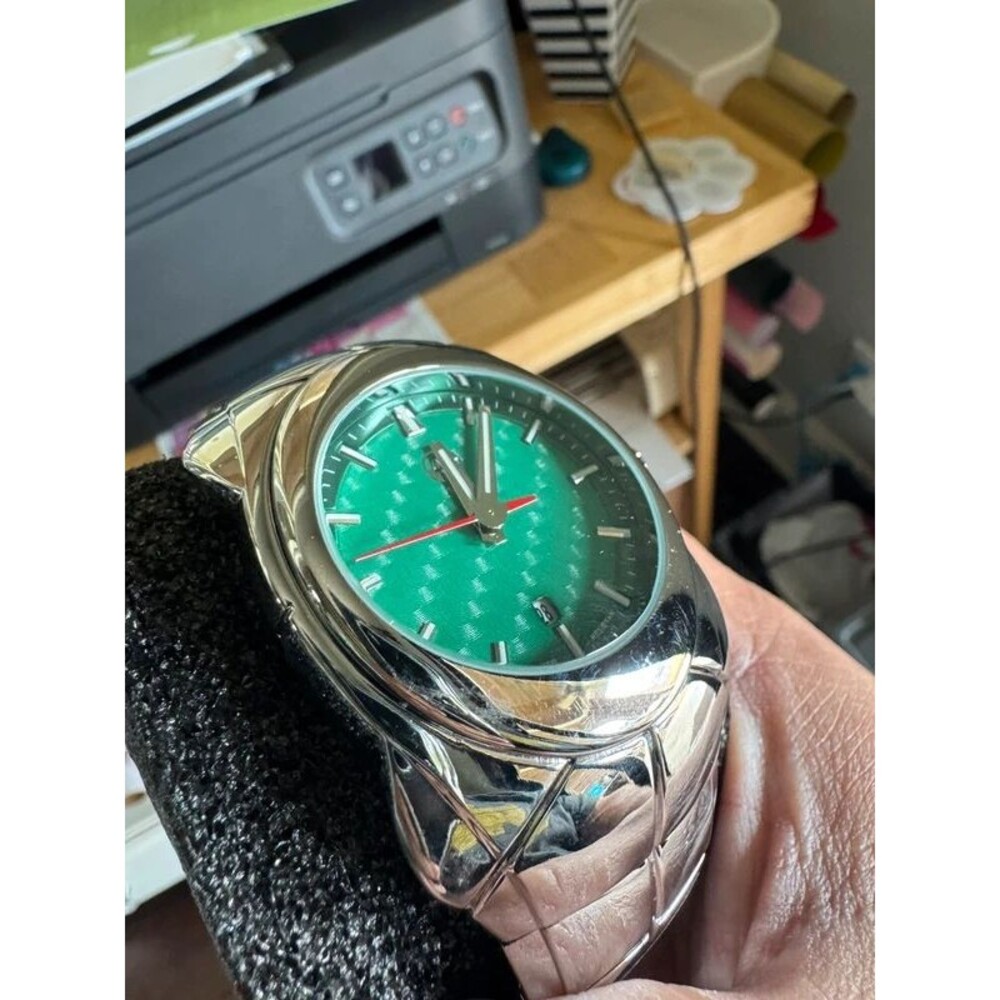 AJ accessories high end watch silver green new with EVA case